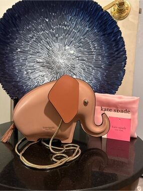 Kate Spade NWT Tiny Elephant Crossbody Purse in Flapper Pink